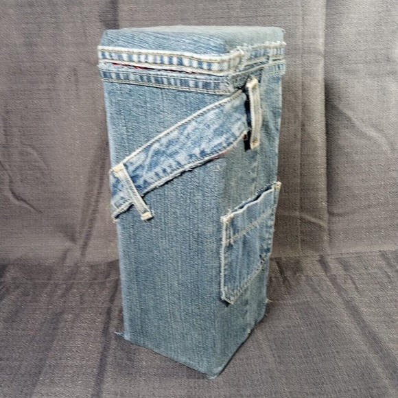 Levi's Jeans Distressed 501 Storage Box With Tassel, Little 'e' Red Tag 13x5x5" - Picture 5 of 12